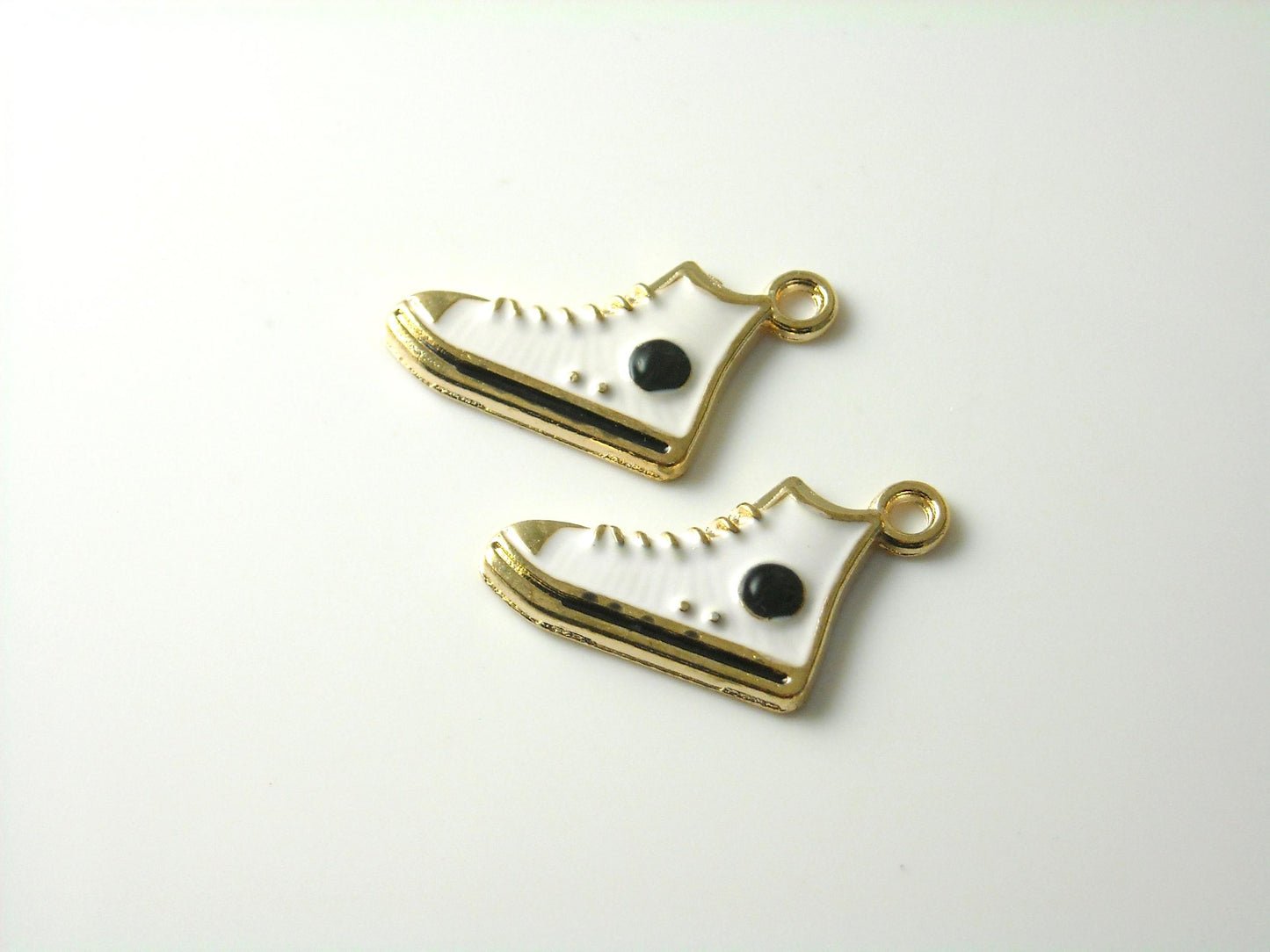 Charms - sneakers sko converse svart/hvit gull