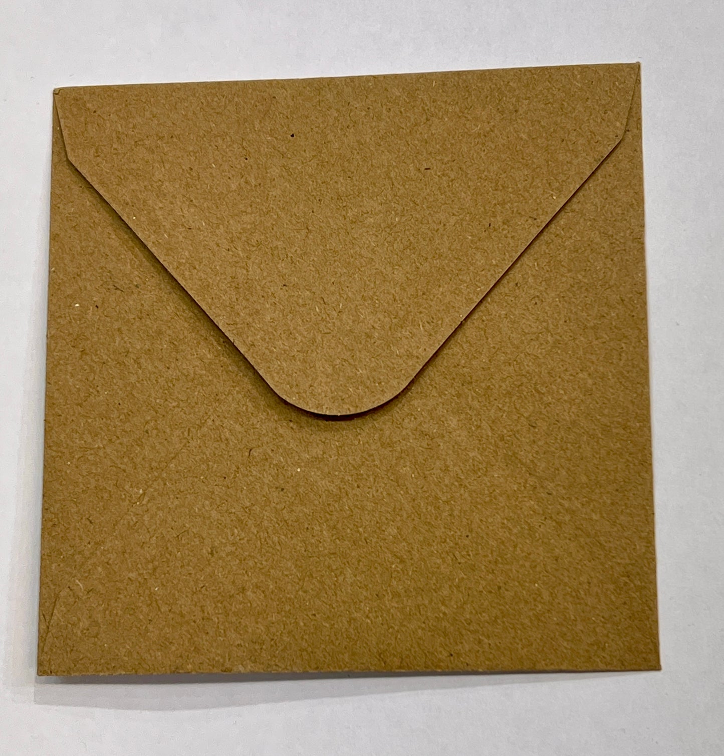 Konvolutter - kraft 10 stk str: Størrelse: 9,5 x 9,5 cm.