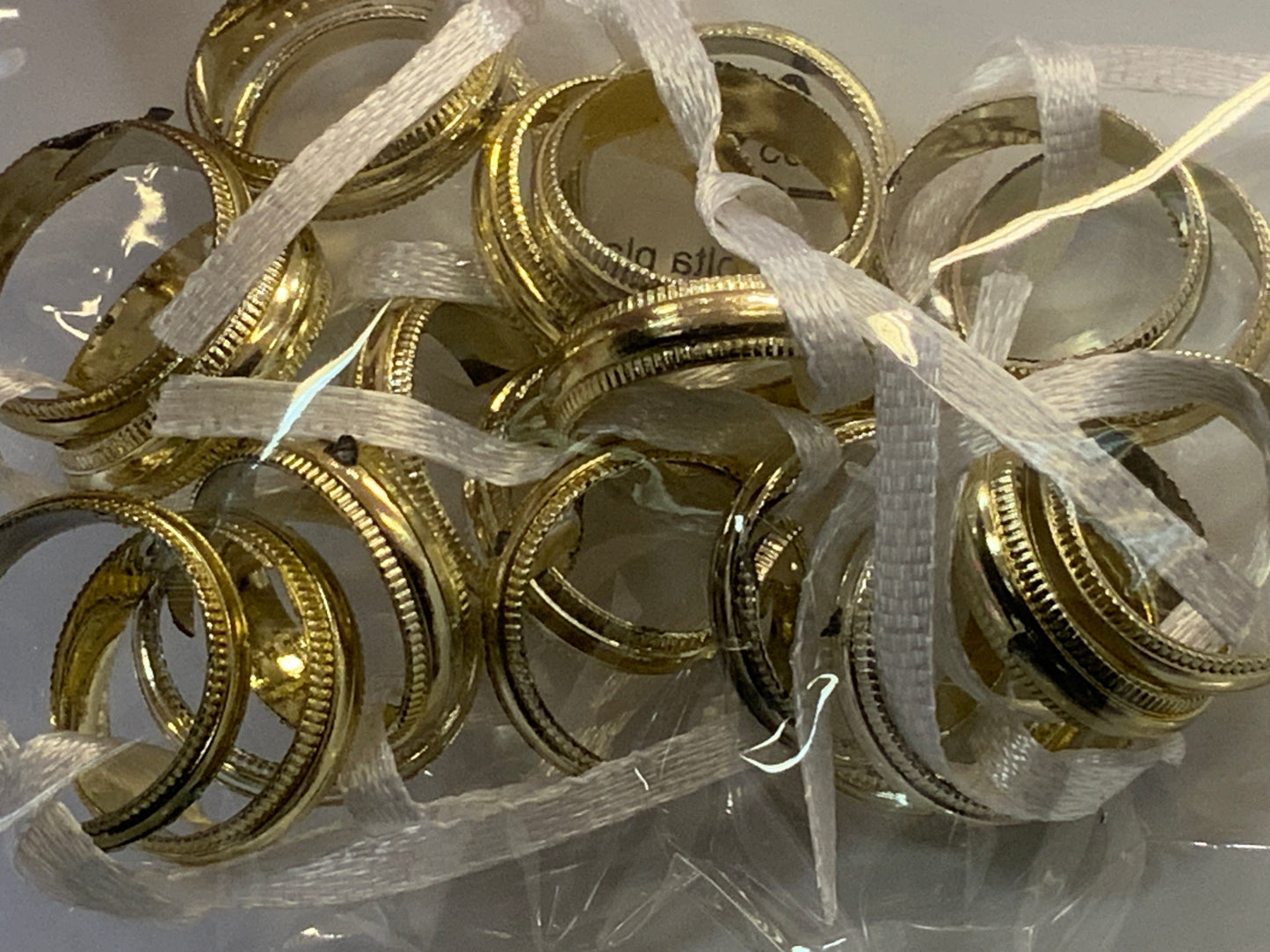3D Ringer med bånd - 11 par, gullfarget