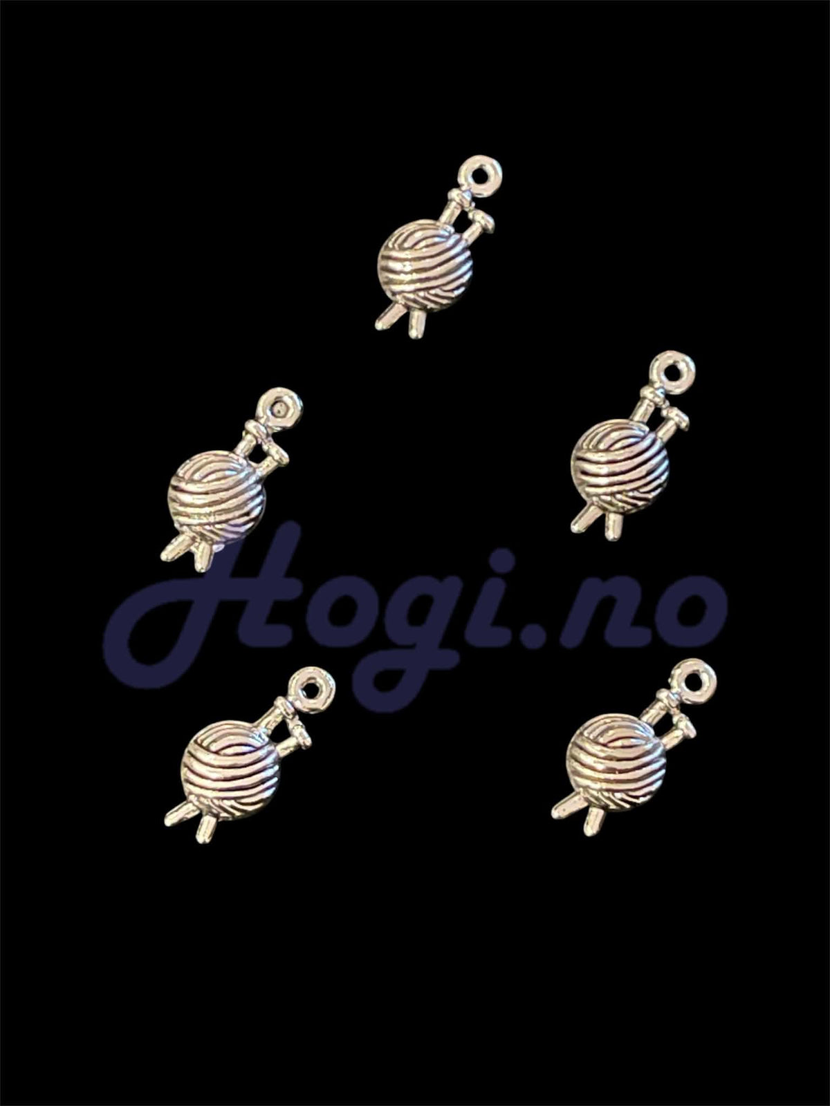 Charms - miniatyr - metallcharms - garnnøste med strikkepinner 5 stk