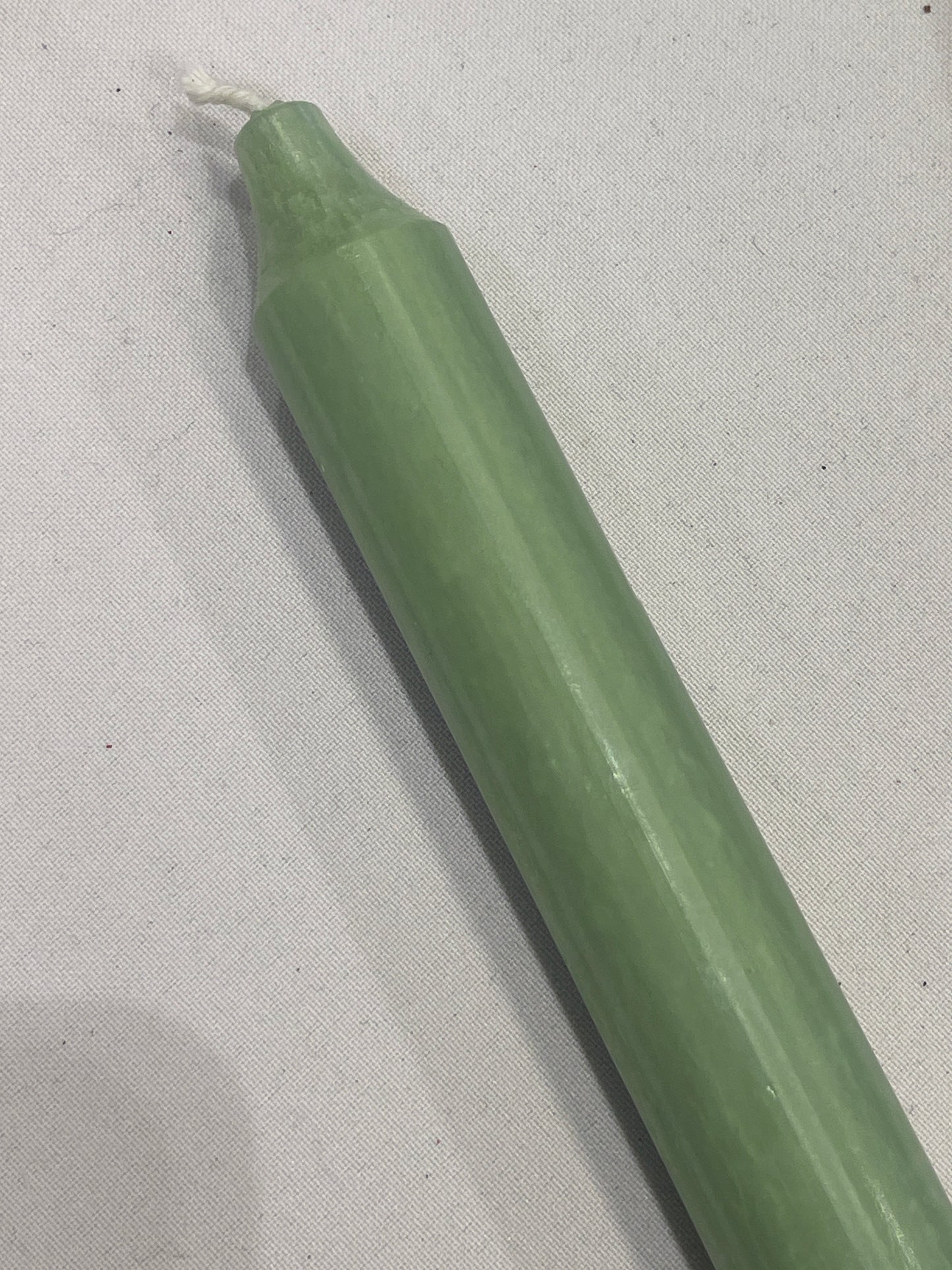 kronelys - lys grønn / vår grønn 28cm