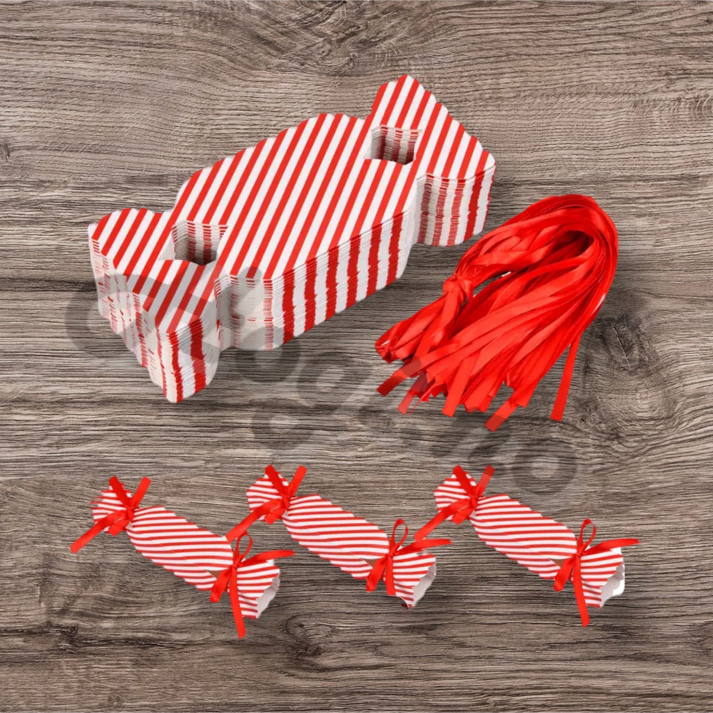 Mini bon bon gaveeske / bordkort - med bånd - rød og hvit ca 4cm x 8 cm, 10 stk pr pk