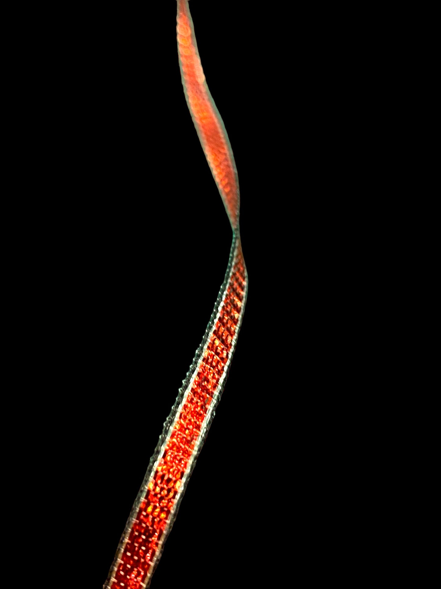 Tiffany bånd nydelig satinbånd med flott metallic/glanset farge 3mm