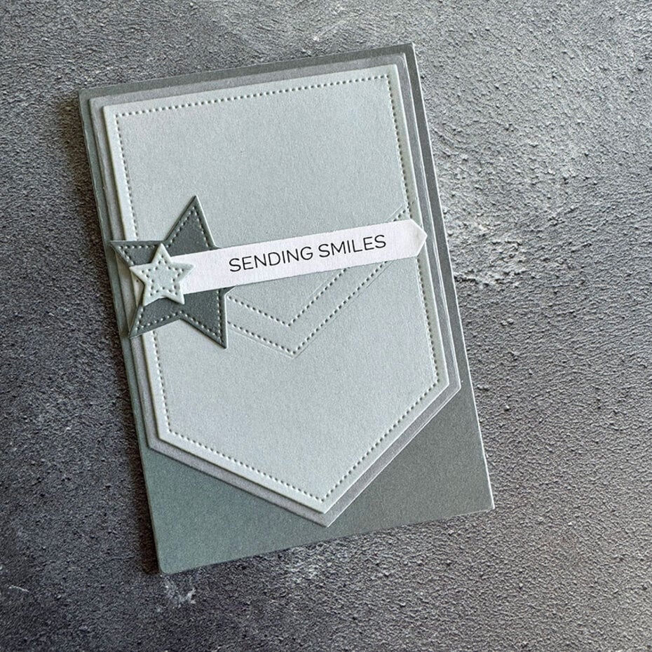 Simple and Basic Reverse fishtail with stars die- vimpeldie med stjerner