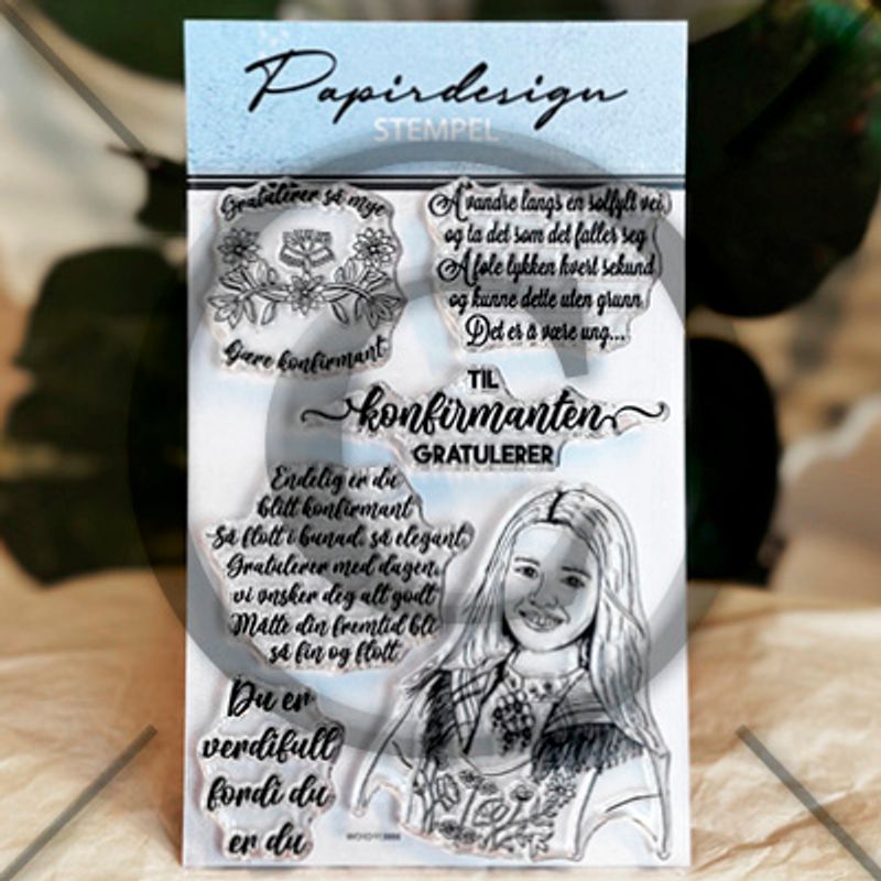 Forhåndsbestill ! kommer snart! NYHET! Papirdesign stempelplate - clearstamp - Flott i bunad PD 1657