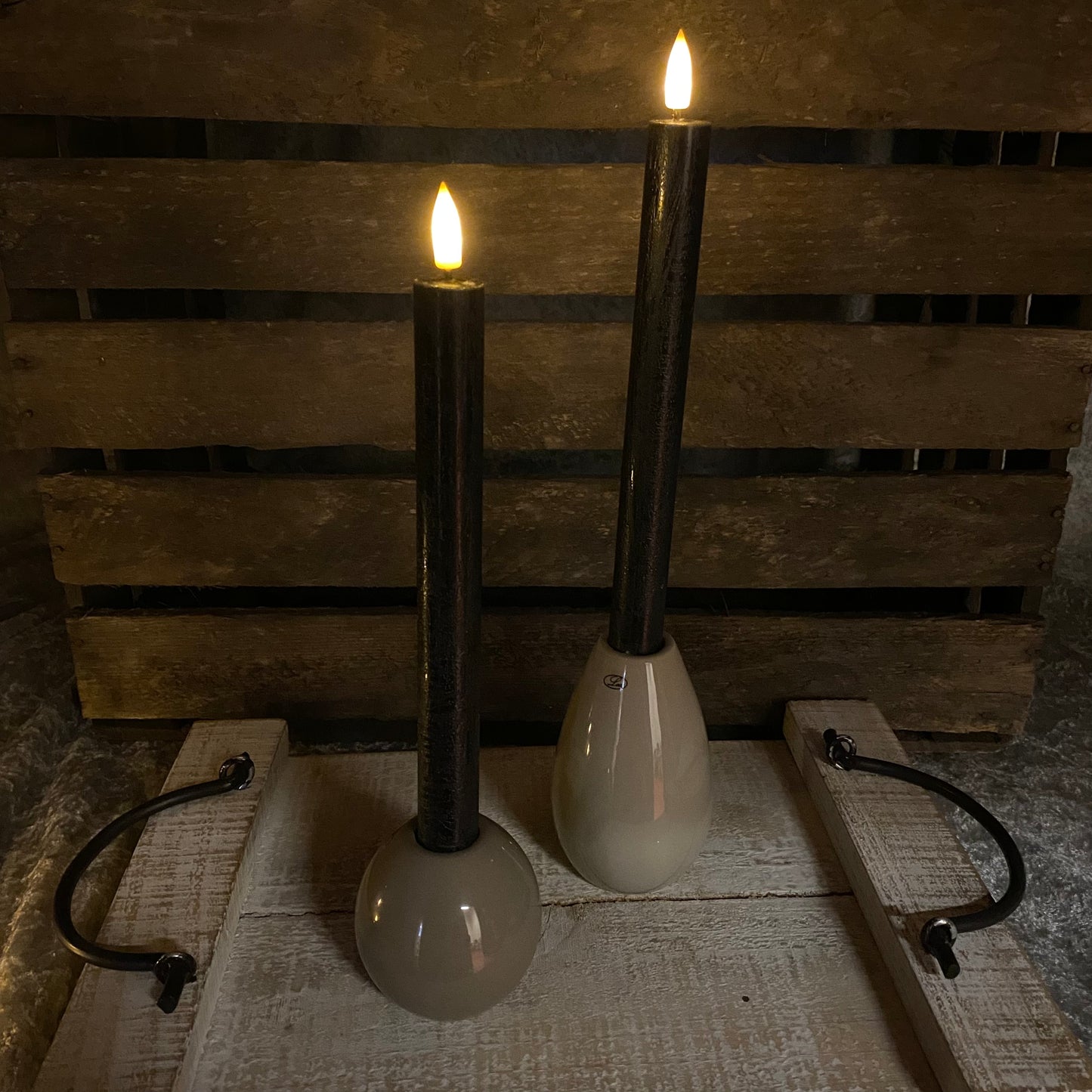 TILBUD ! LED kronelys i voks sort 2 stk pr pk