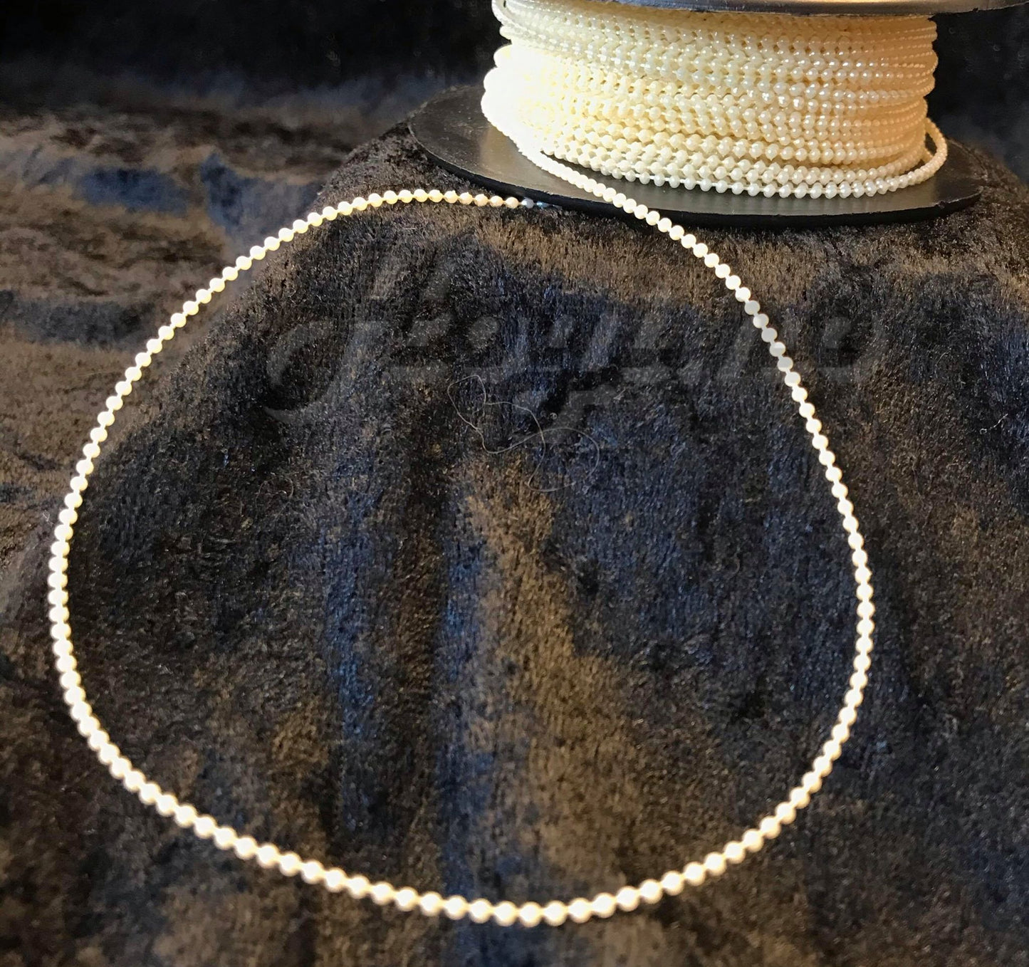 Perlebånd Beaded trim 1,2mm kremfarget