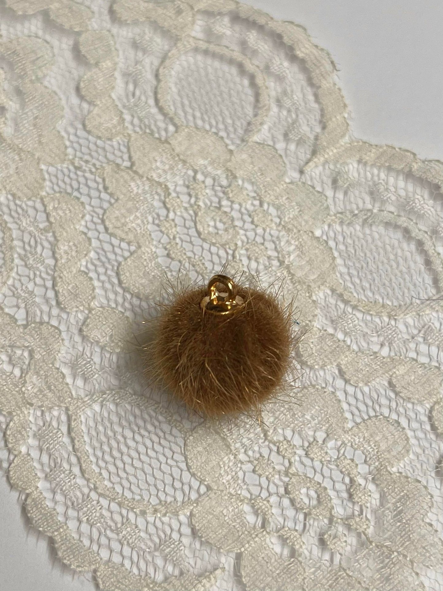 Pom pom, mini, med fuskepels, MANGE FARGER Å VELGE I😍