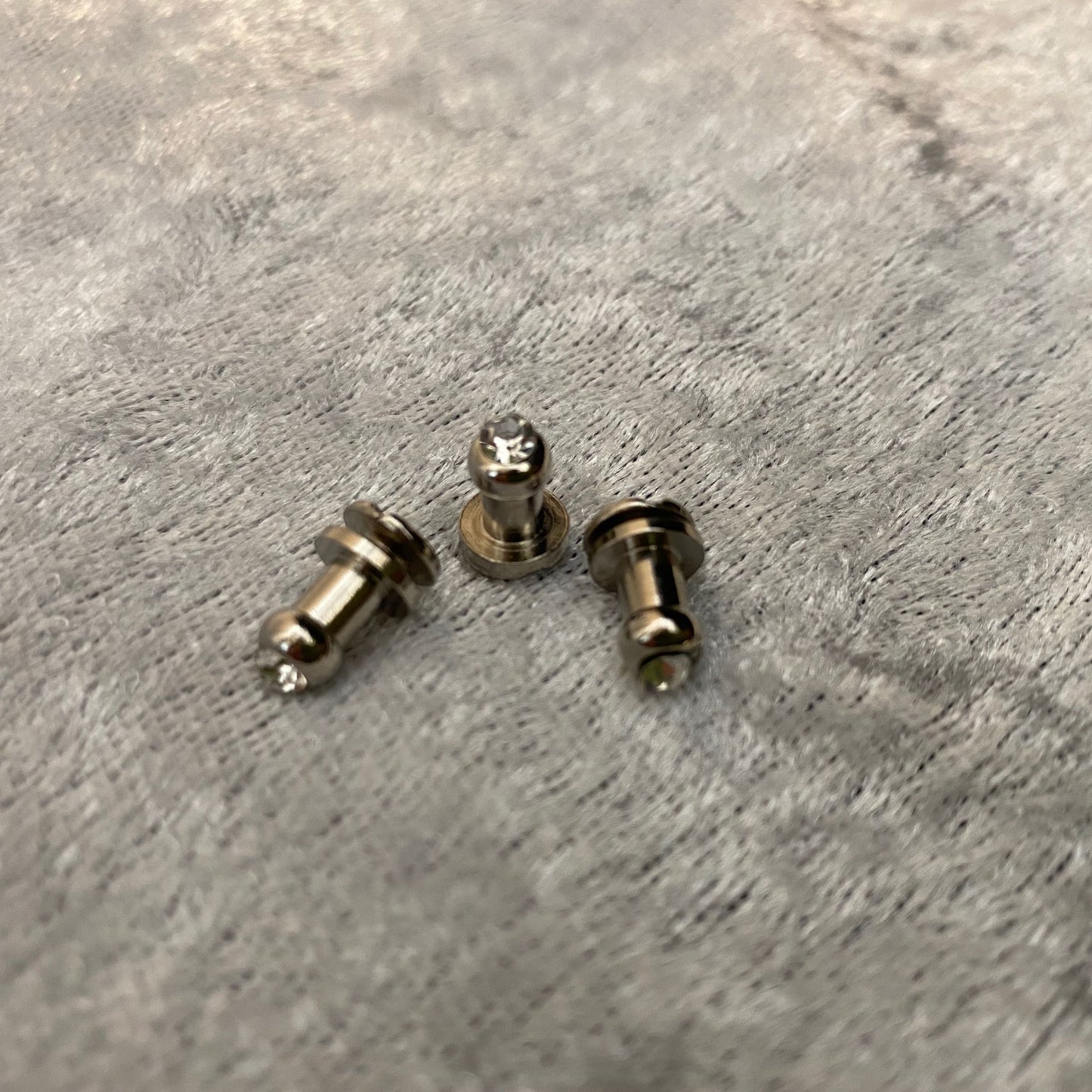 Charms - Knott / håndtak m/bling sølvfarget