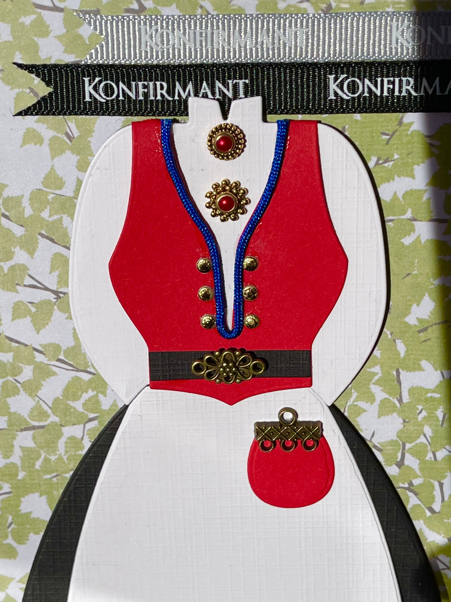 Halvperler med gullomramning, ass farger.