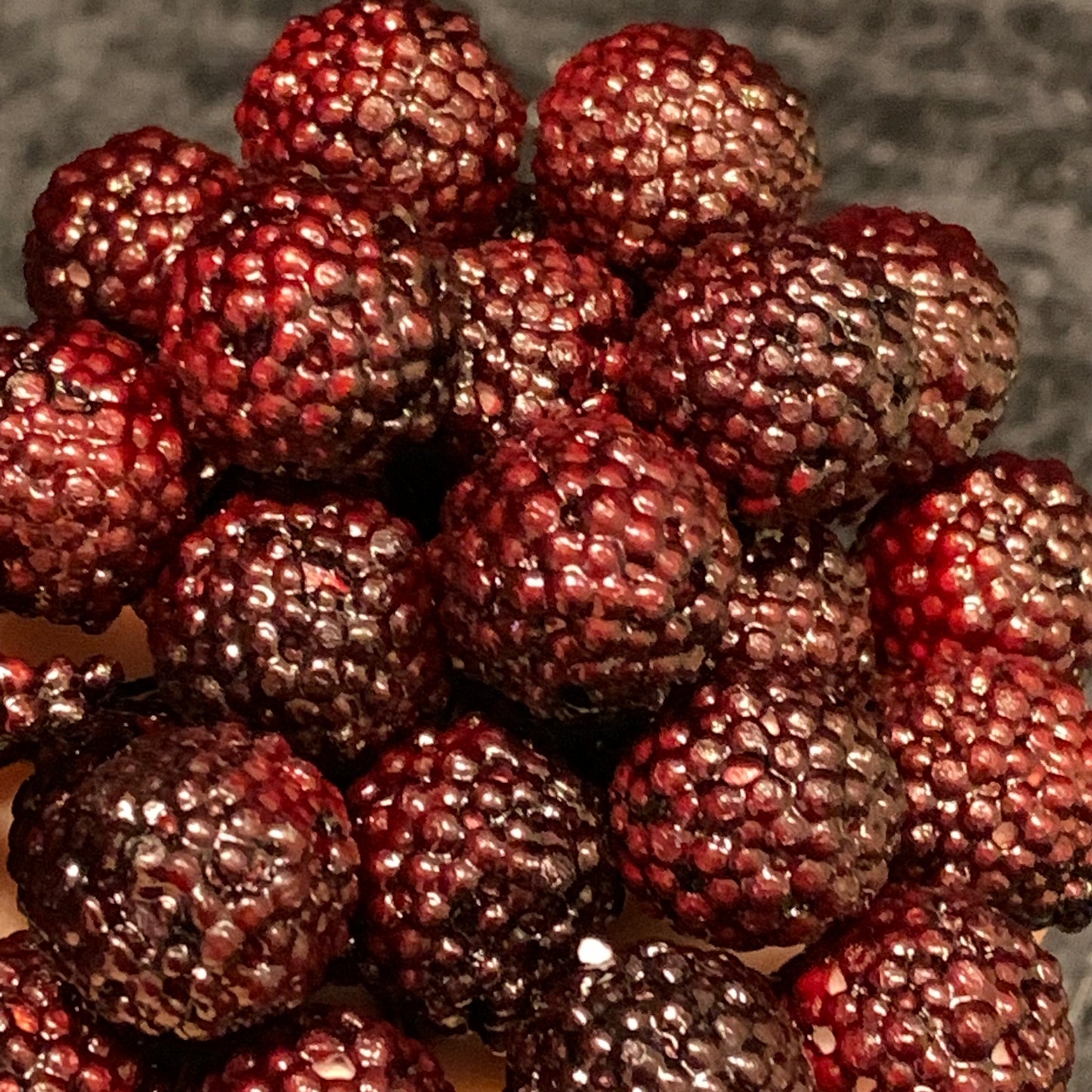 Pyntebær - dyp rød - Ø10mm