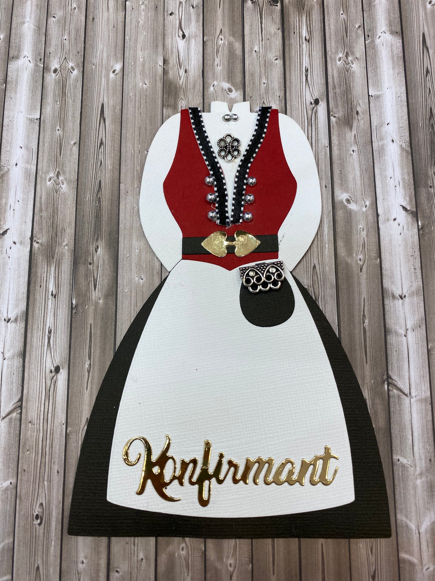 Charms til bunad - 5 stk pr pk sølvfarget