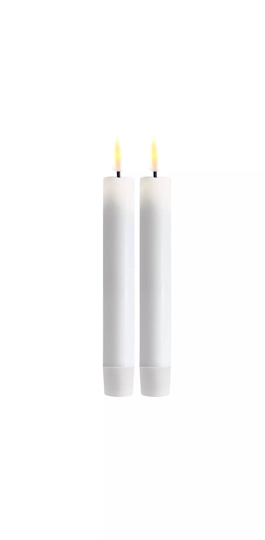 LED Dinner Candle - 2 stk- Hvit / Hvite LED kronelys. H:15 cm