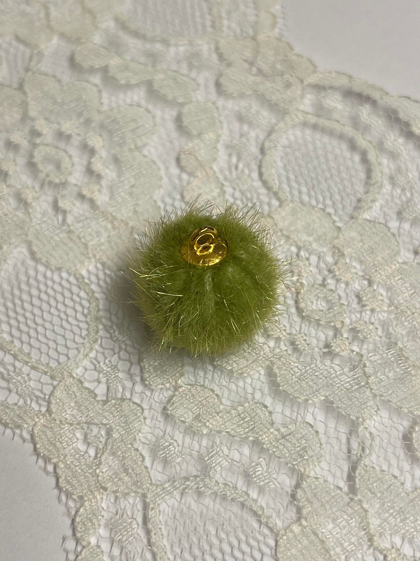 Pom pom, mini, med fuskepels, MANGE FARGER Å VELGE I😍