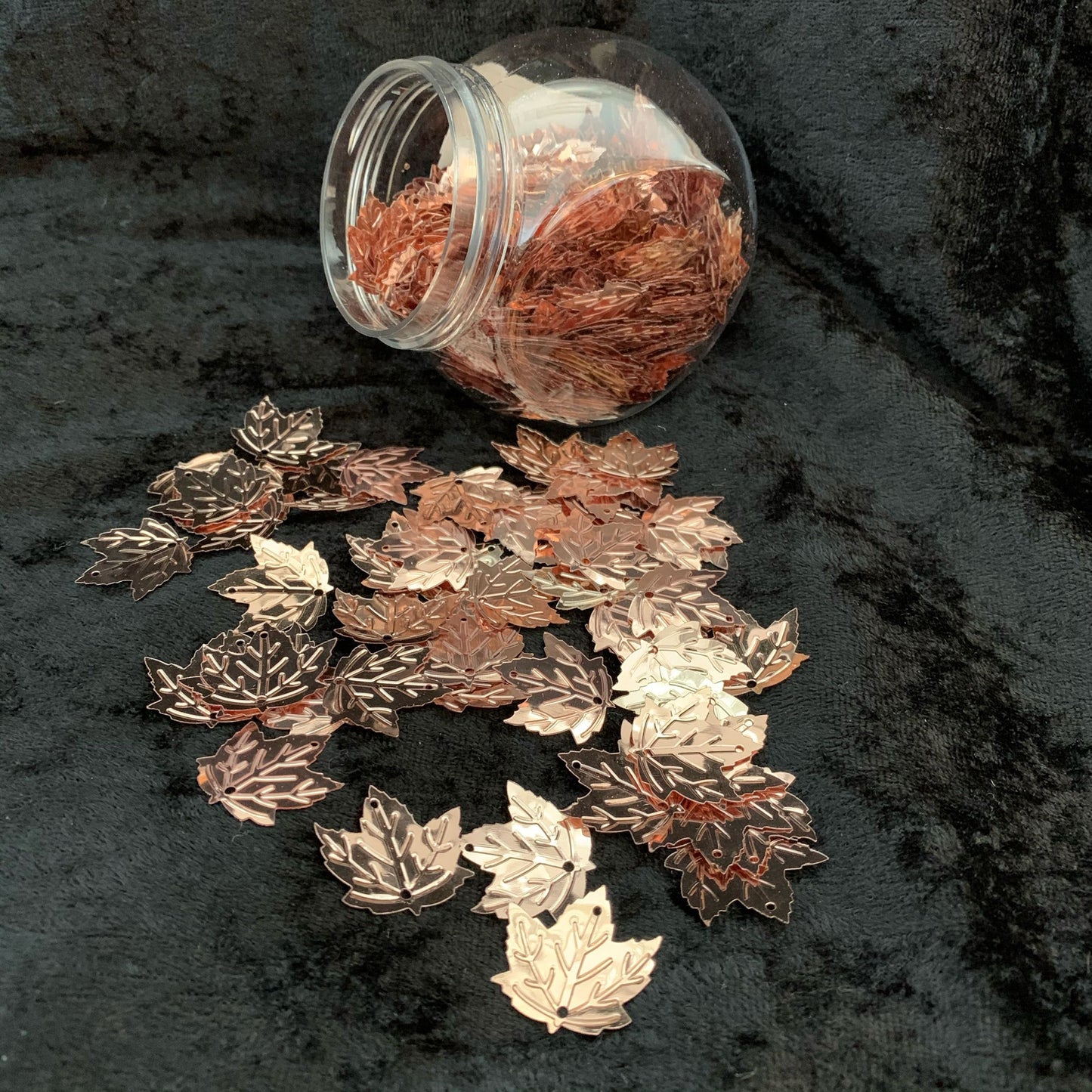 Blader, roségull . Bordstrø / shakercard-dekor/ kortdekor.