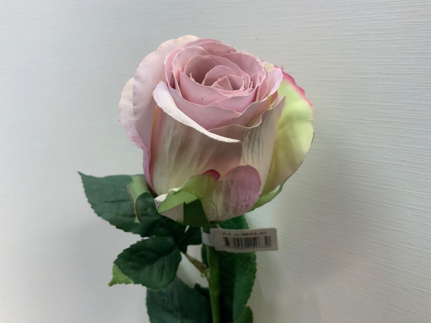 Roser silke lys lilla / hvit