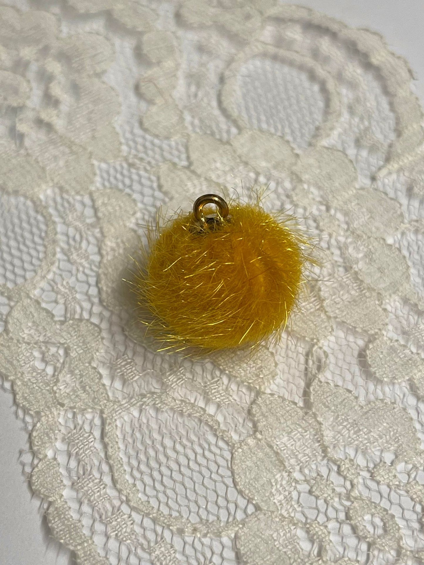 Pom pom, mini, med fuskepels, MANGE FARGER Å VELGE I😍