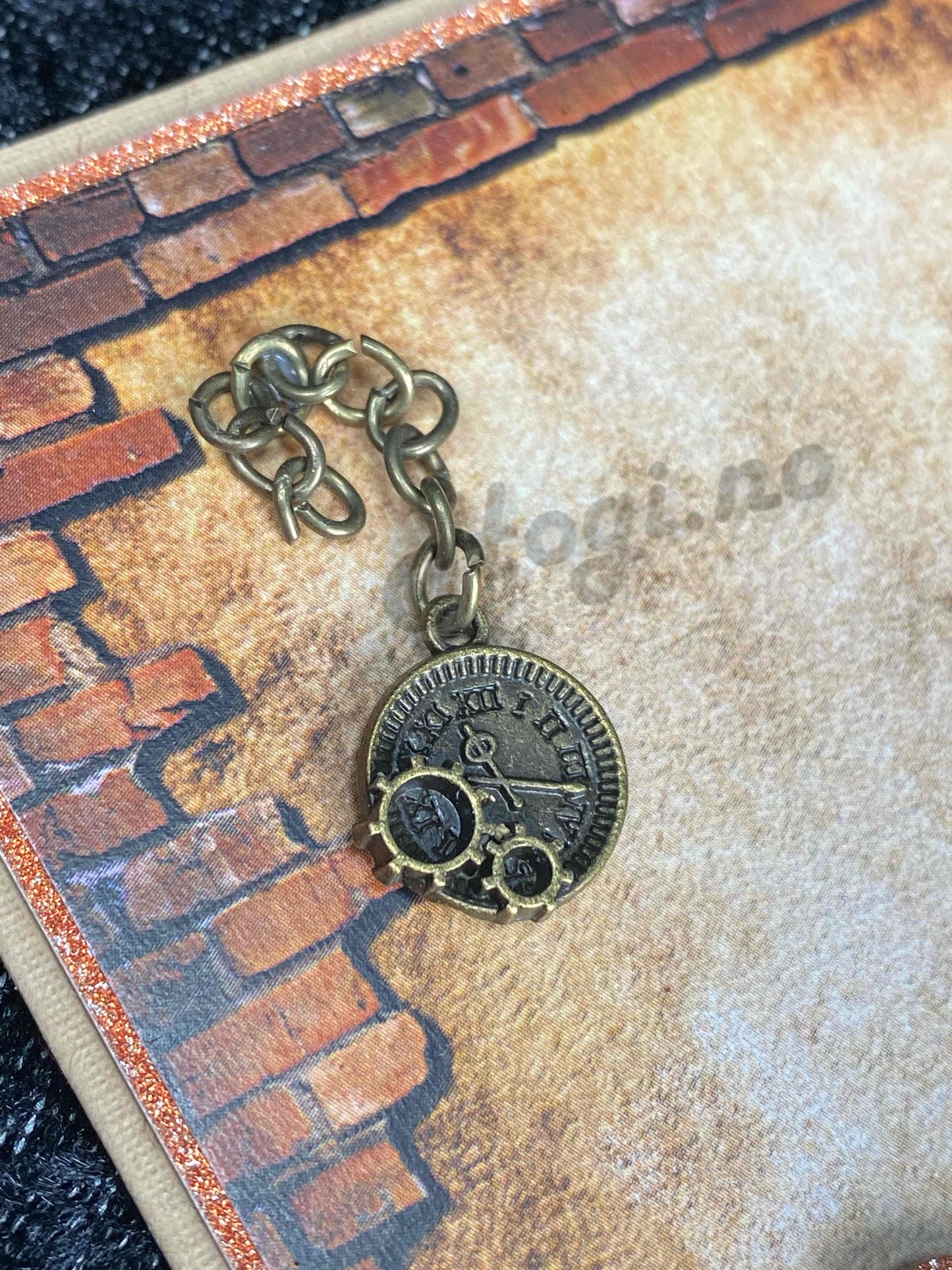 Charms - miniatyr - klokke/ur