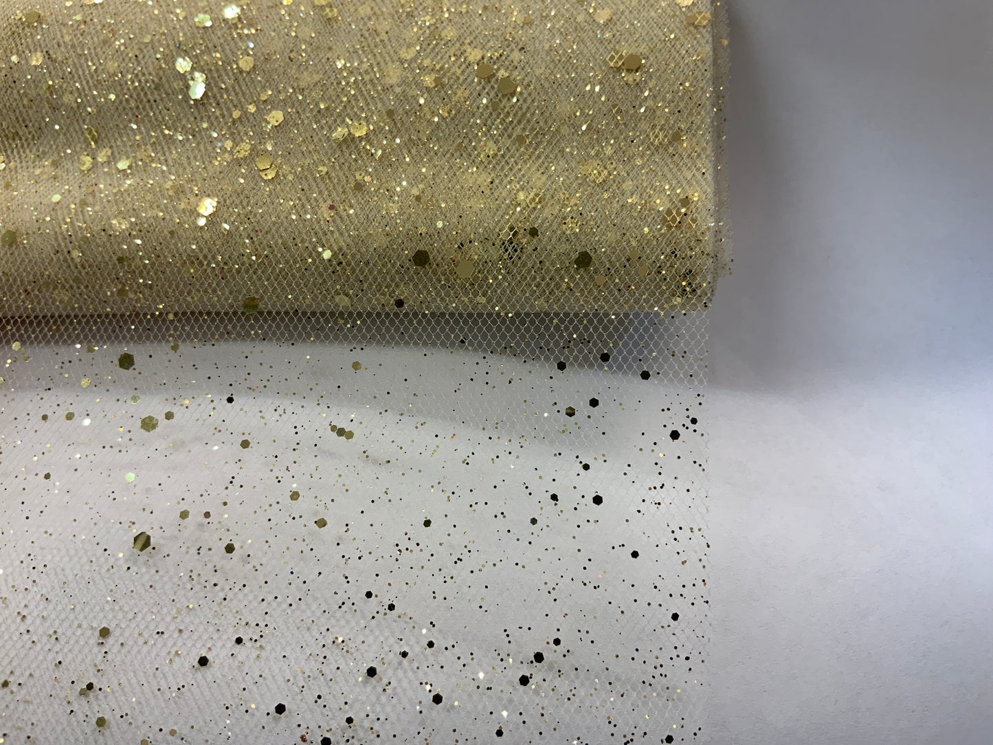 Tyll krem med Shimmer /glitter15cm