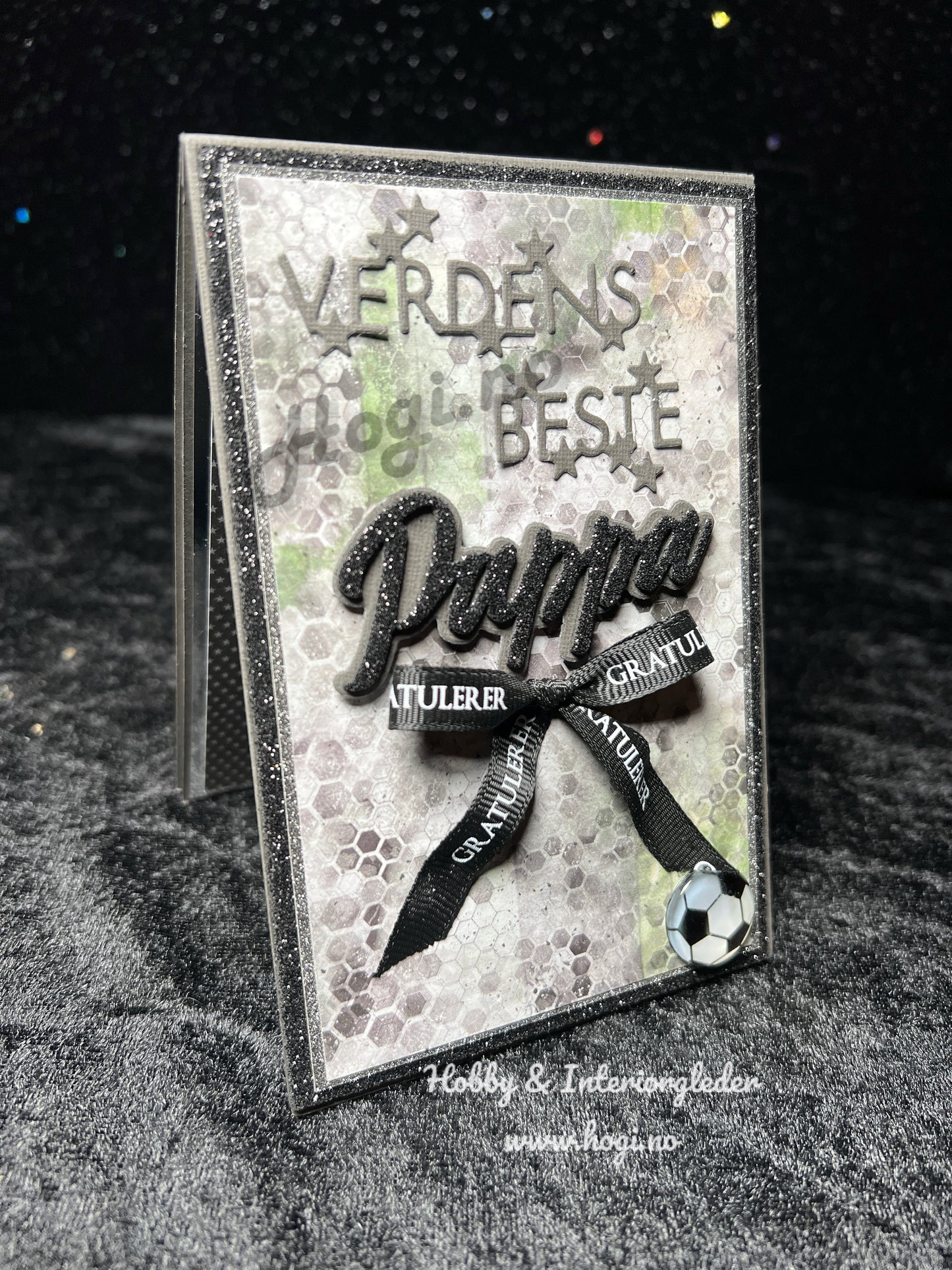 Hobbypakke:  «Gøyalt og stilig topphengslet kort»