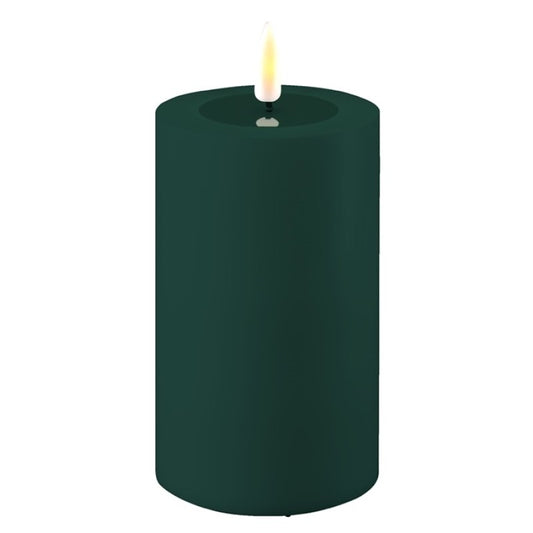 LED Candle - 1 stk kubbelys Mørk grønn D:7,5 cm x H: 12,5cm
