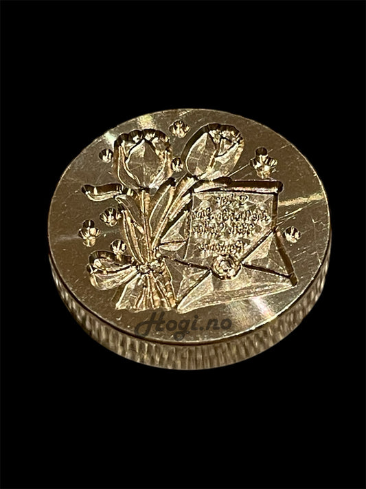 NYHET! Lakkstempel- wax sealing coin- Blomster og brev- Ø:25mm