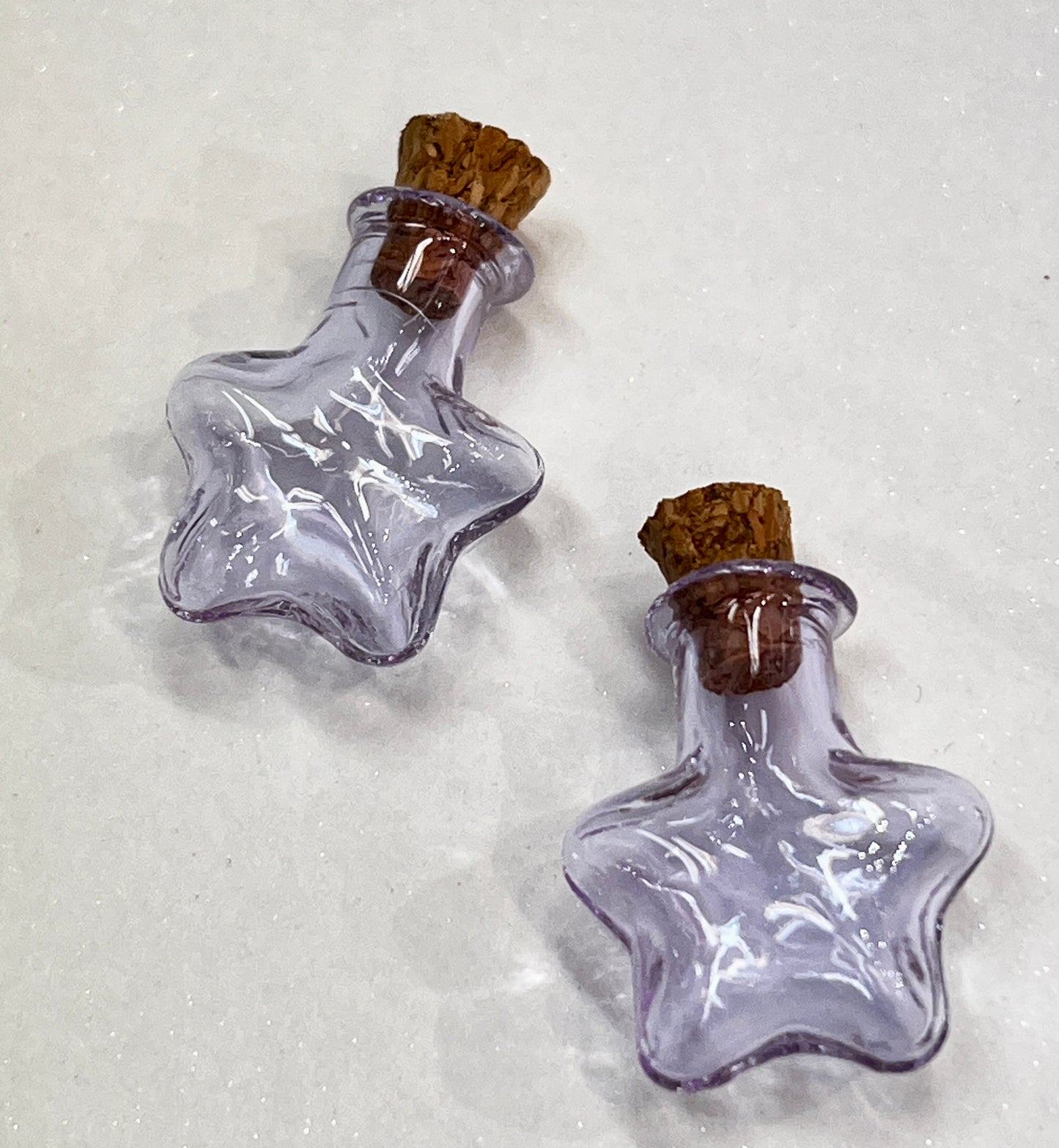 Mini flaske med kork - flere design og farer å velge mellom.