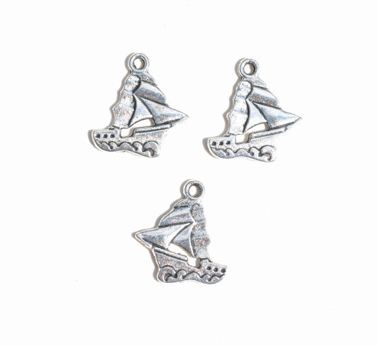 Charms - båt sølv