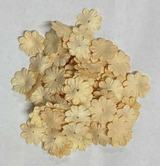 Forhåndsbestill nå! Kommer snart! NYHET! Reprint Mini Papirblomster 20 mm 100 st Creme