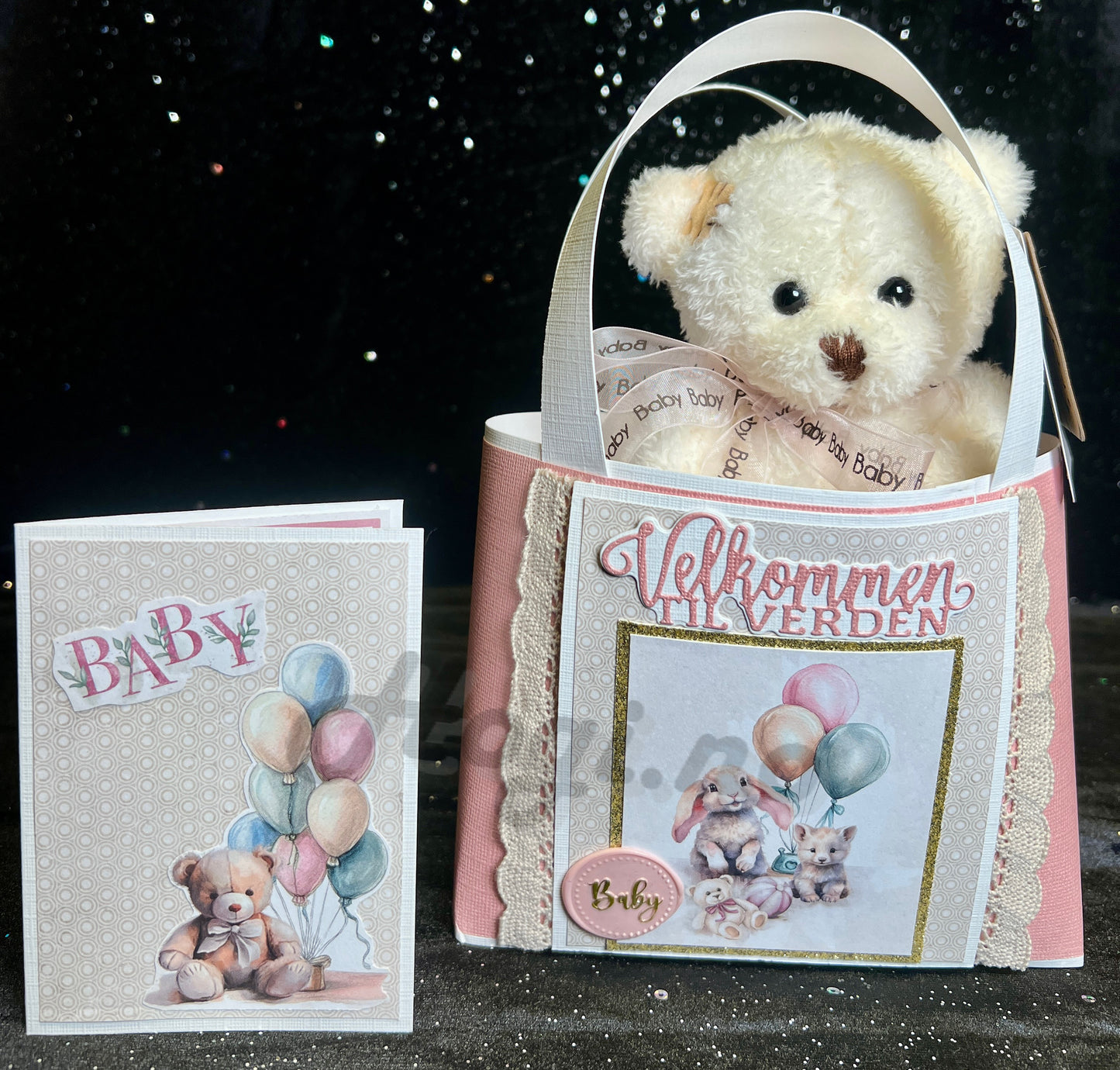 Hobbypakke - romslig veske med plass til gave og kort.😊