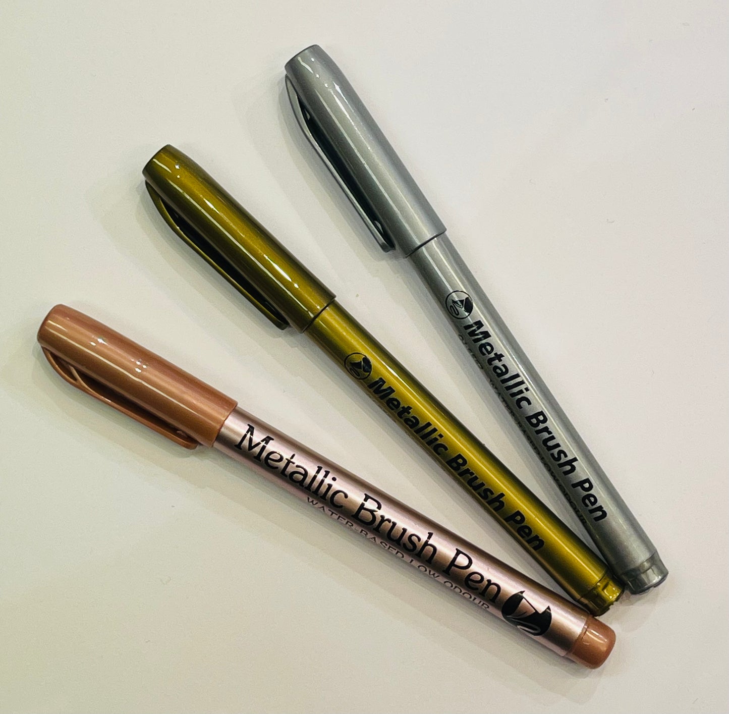 NYHET!! Metallic brush pen / tusj- velg farge -  som bla. kan brukes på Wax stamp/ lakksegltrykk