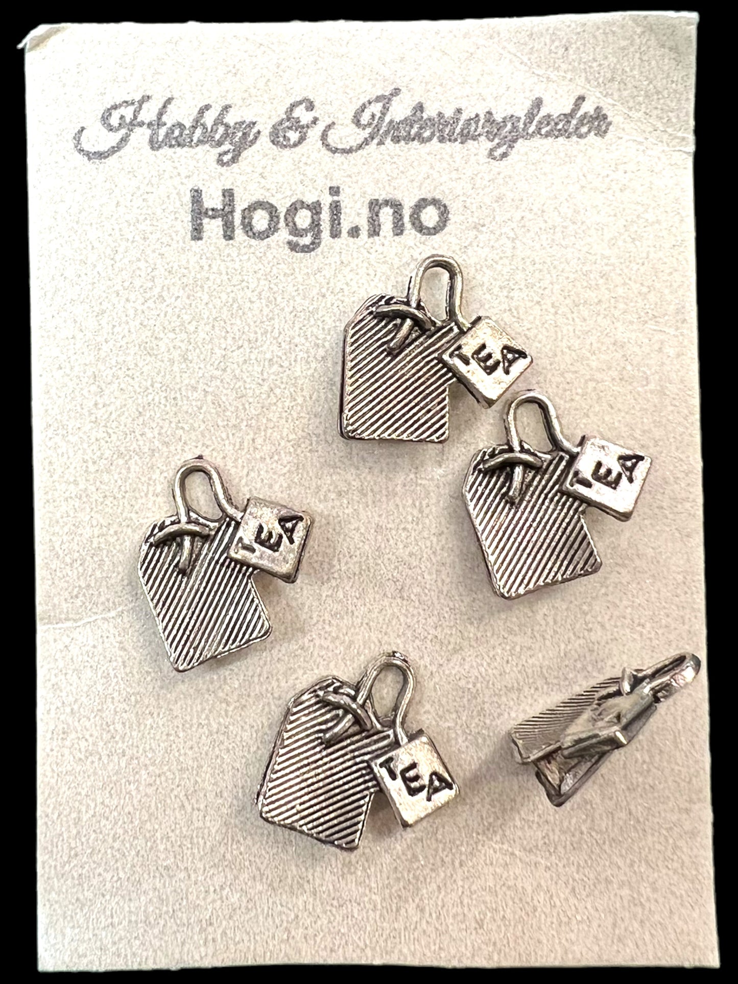 Charms - te-pose teabag sølvfarget metall  5 stk pr pk, str 1,5cm x1,5cm