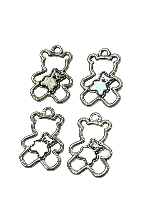 Charms - sølvfarget metallcharms bamse med bamse 4 stk