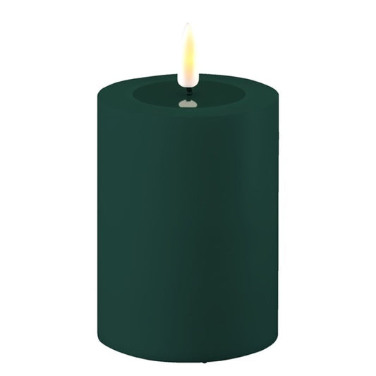 LED Candle - 1 stk kubbelys Dark green / mørkegrønn  D:7,5 cm x H: 10cm