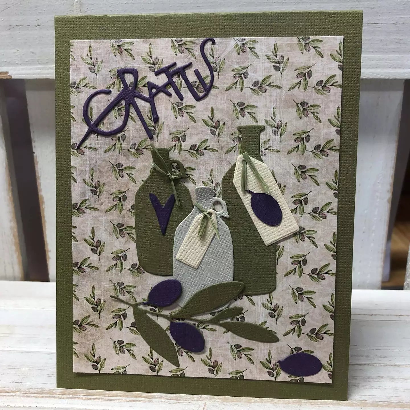 Kvist dies - oliven - str: ca 6,4cm x 3,2cm