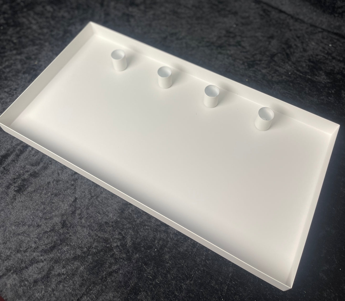 Dekor fat - rektangel - med 4 magnetiske lys holdere - hvit
