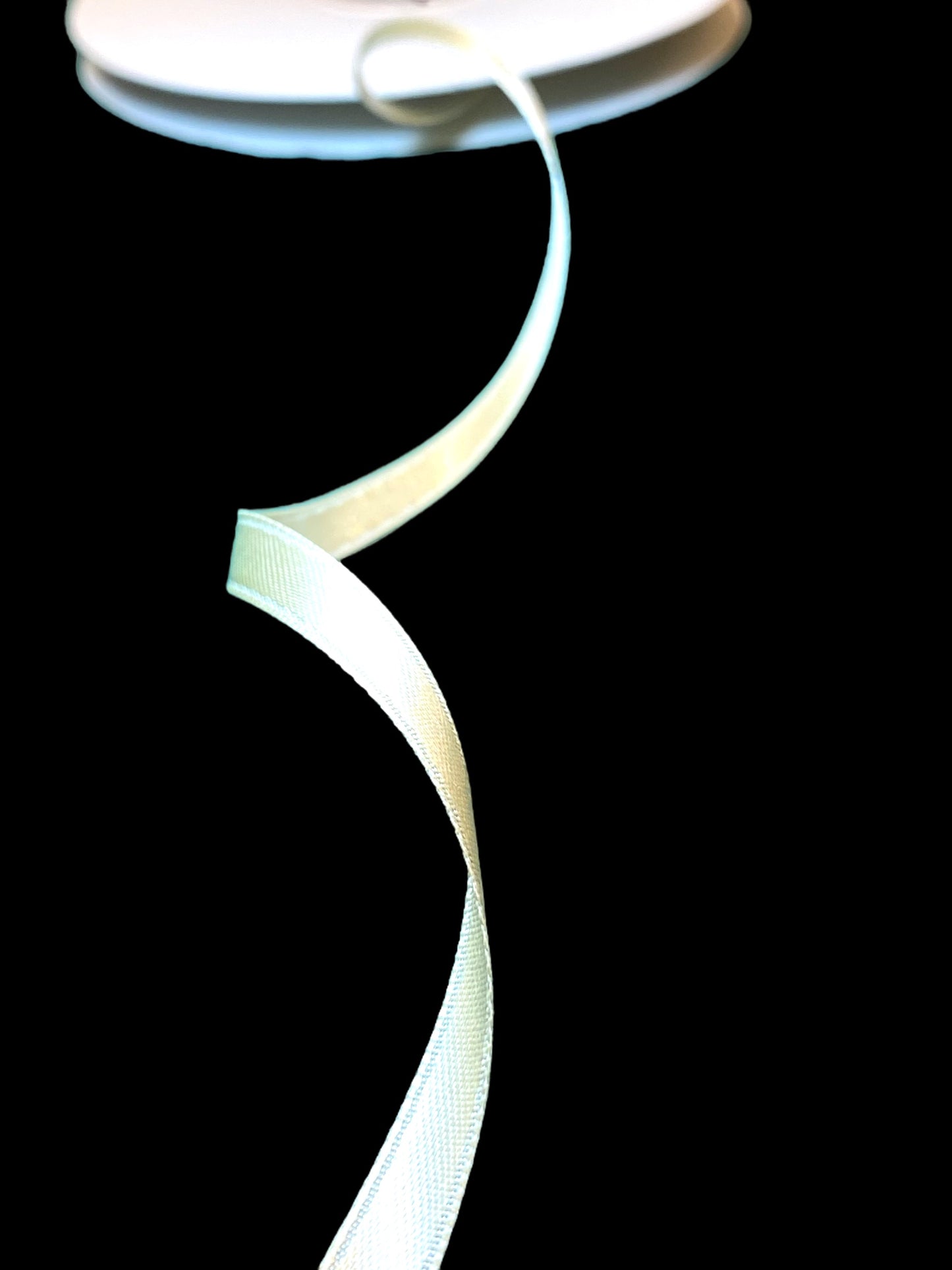 Silkebånd/ satinbånd - krem hvit / cream white