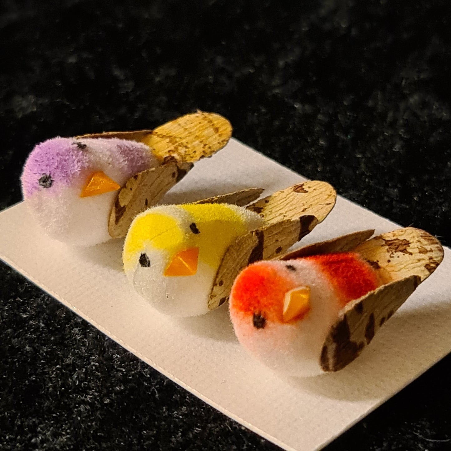 Miniatyr  fugl  ass. farger , 3x1cm, 3stk