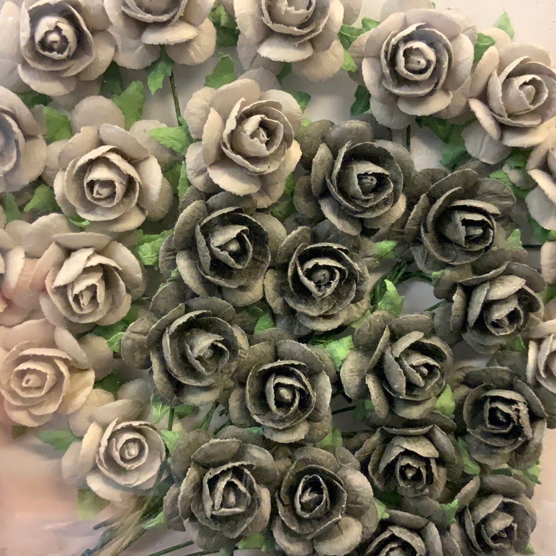 Papirdesign blomster roser Ø18mm lys-grå og mørk grå.