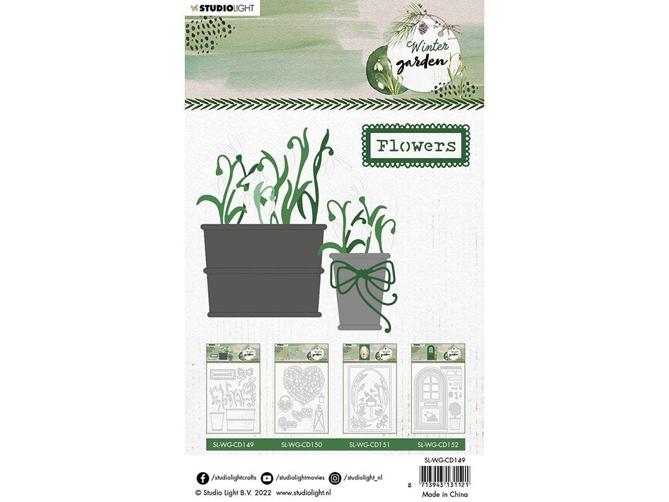 StudioLight - Winter garden - flower snowdrops - snøklokker.