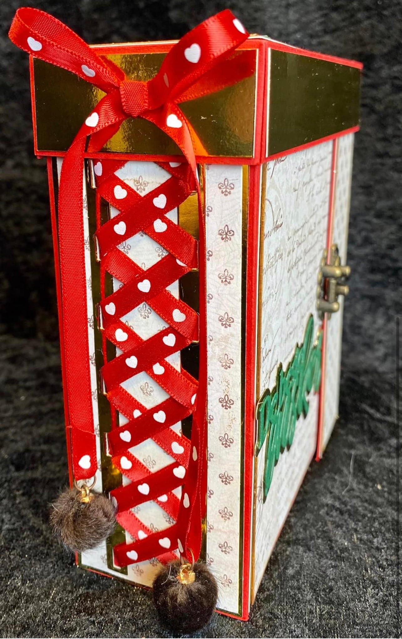 Hobbypakke/ hobbykit « Boks til konvolutter og kort/ gavelapper marsipan /sjokolade  »