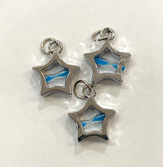 Charms - Sølvfarget stjerne med blått timeglass 3stk pr pk