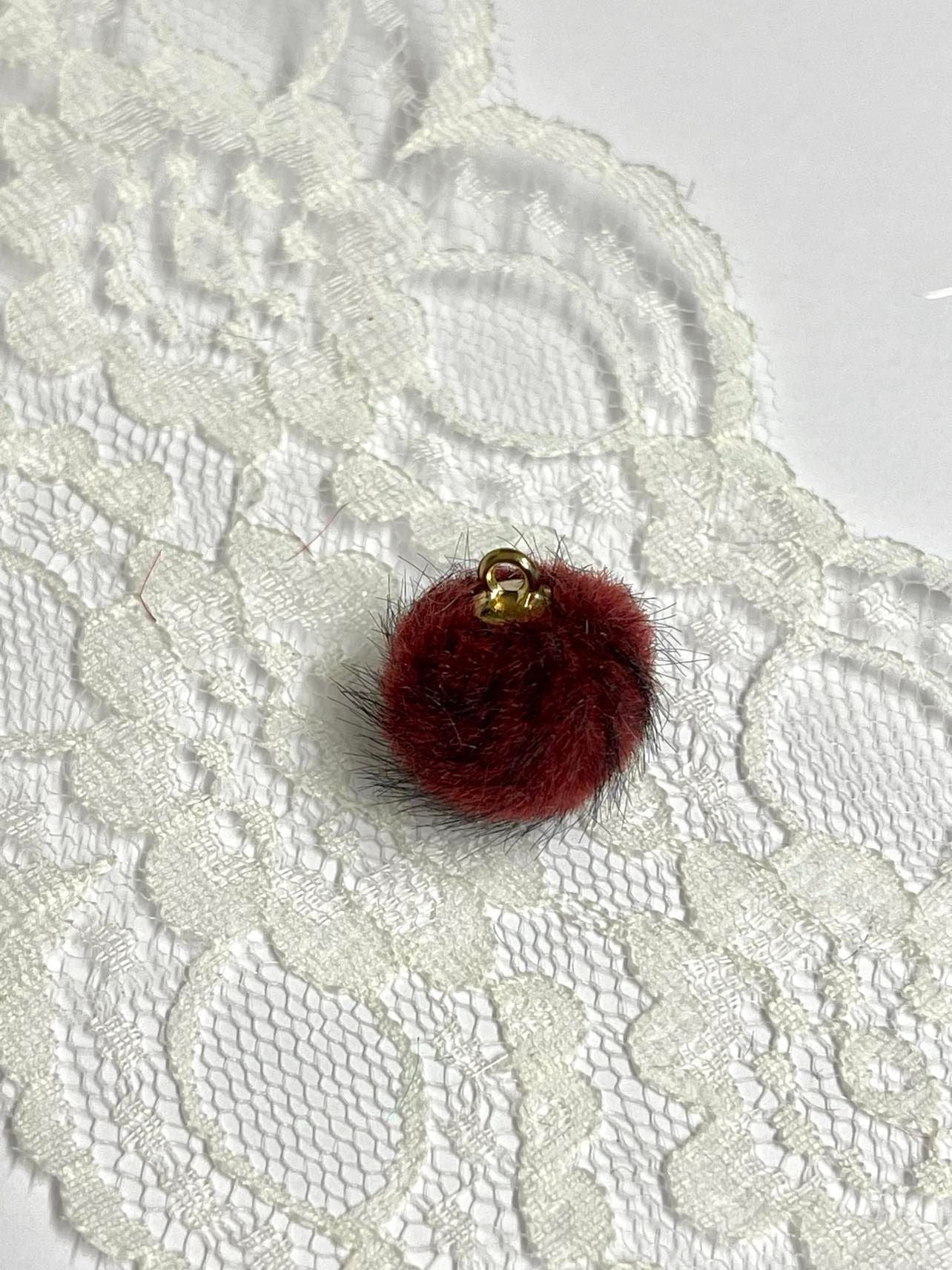 Pom pom, mini, med  fuskepels, MANGE FARGER Å VELGE I😍